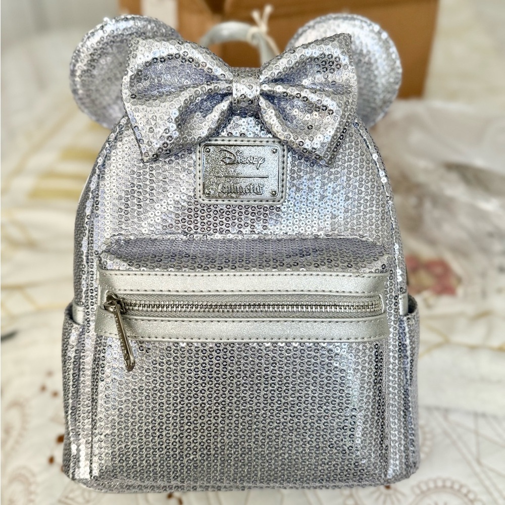 Loungefly Disney Minnie Mouse Platinum Purple Sequin Mini Backpack PRICE FIRM